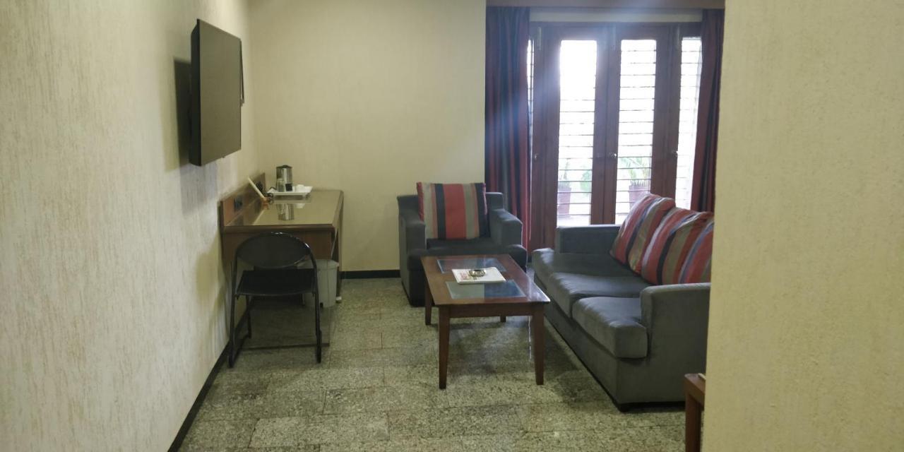 Hotel Nasiklub Exteriér fotografie